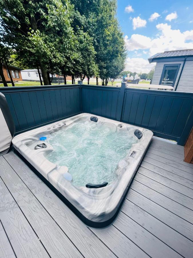 Fir Tree Lodge With Hot Tub York Exteriér fotografie